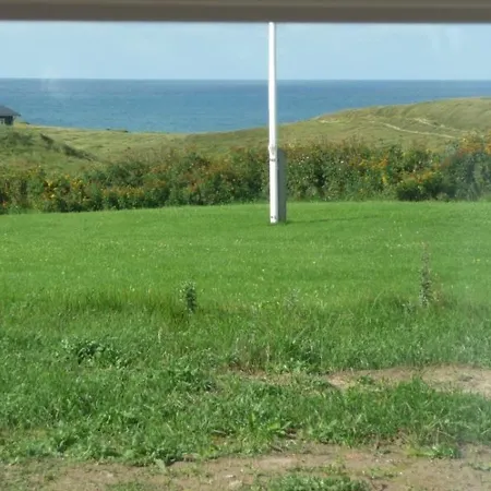 Дом отдыха Holiday 076367 *